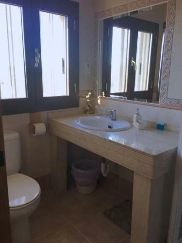 Hostal Catedritos Ibericos A-5 Km 154 A 5 Km De Oropesa A 1 Km De Herreruela De Oropesa Eksteriør billede